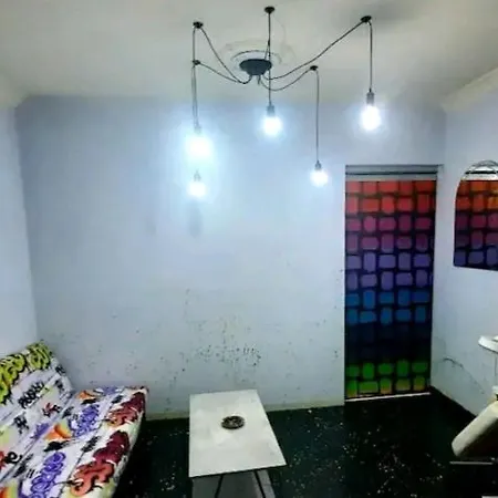 Artistic 2 Bedroom+art Studio Apartment!!
