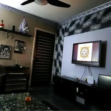 Artistic 2 Bedroom+art Studio Apartment!! Strovolos